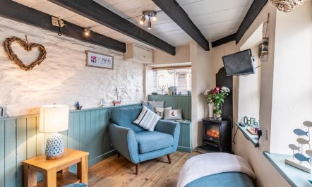 1 Bed in St. Austell 1