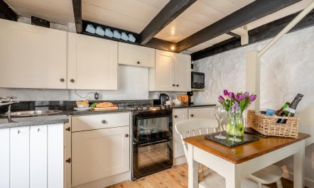 1 Bed in St. Austell 5