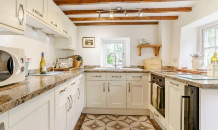 2 Bed in Crickhowell 8