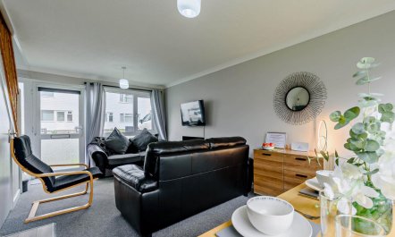 2 Bed in Freshwater East 5