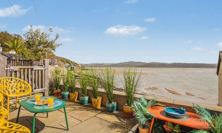 2 Bed in Aberdyfi 4