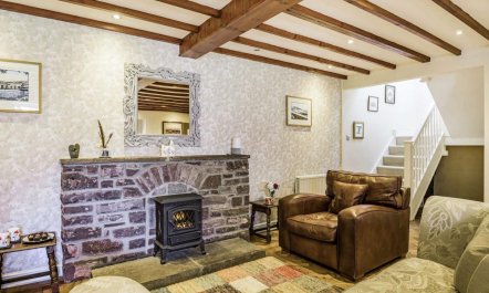 2 Bed in Crickhowell 5