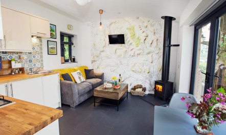 1 Bed in Abergavenny 2