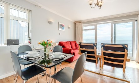 1 Bed in Saundersfoot 5