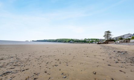 1 Bed in Saundersfoot 9