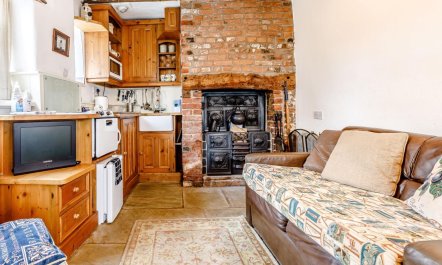 1 Bed in Tewkesbury 3