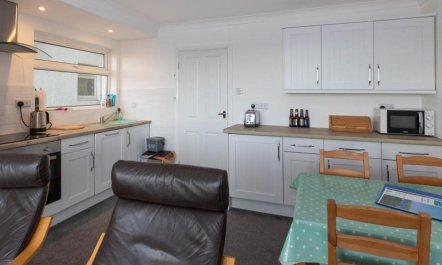 1 Bed in Saundersfoot 4