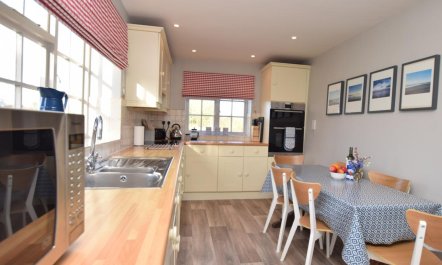 3 Bed in Kettlestone 3