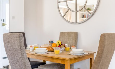 2 Bed in Brixham 7