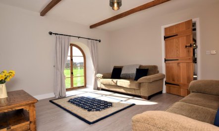 3 Bed in Highbridge 1