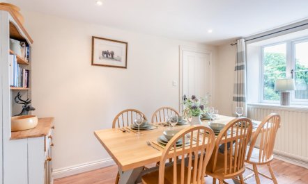 3 Bed in Holsworthy 3