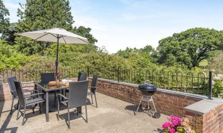 3 Bed in Bridport 1