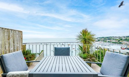 2 Bed in Brixham