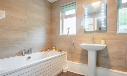 3 Bed in Harlech 4