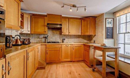 2 Bed in Brecon 1