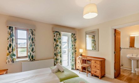 3 Bed in Plymouth 8