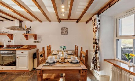 2 Bed in Betws-y-coed 1