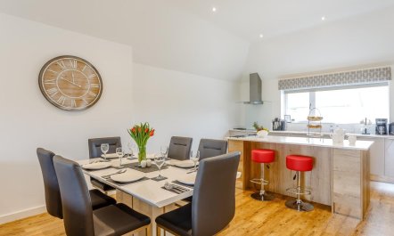 3 Bed in Westward Ho! 8