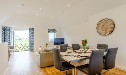 3 Bed in Westward Ho! 5