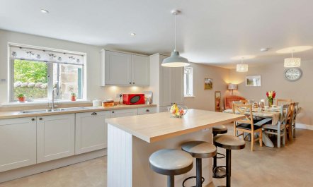 4 Bed in Carnforth 2