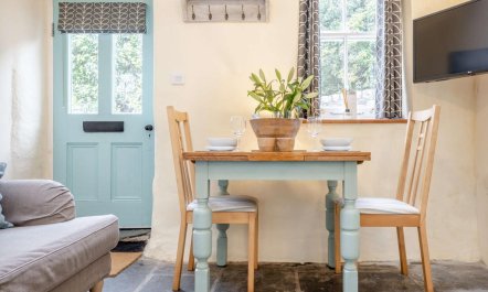 2 Bed in Llwyngwril 4