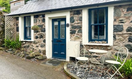 2 Bed in Llwyngwril