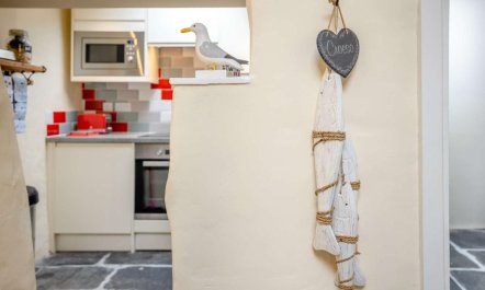 2 Bed in Llwyngwril 9