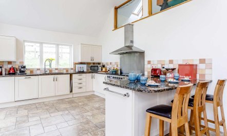 6 Bed in Dorchester 7