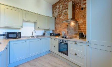 3 Bed in Freshwater 4