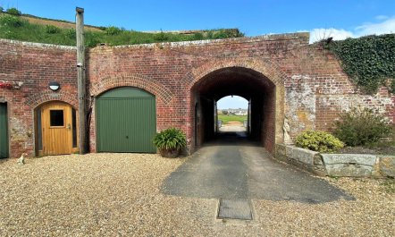 3 Bed in Freshwater 1