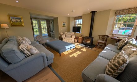 5 Bed in Jedburgh 1