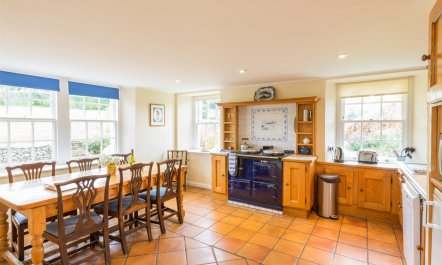 4 Bed in Jedburgh 2