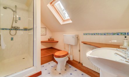 2 Bed in Blackwater 7