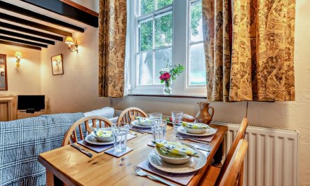 2 Bed in Appledore 3