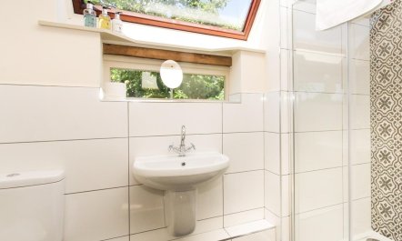 3 Bed in Droitwich 9