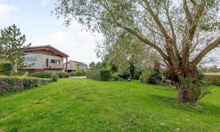 2 Bed in Glastonbury 1