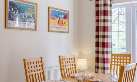 3 Bed in Stepaside 8