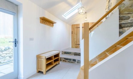 3 Bed in Llwyngwril 9