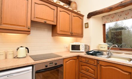 2 Bed in Hope Valley 2