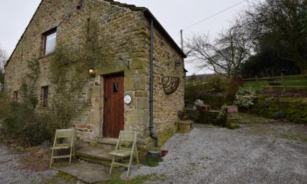 2 Bed in Hope Valley 9