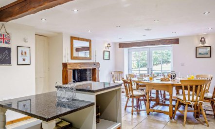 3 Bed in Hawkshead 2