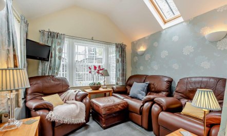 3 Bed in Aberaeron 0