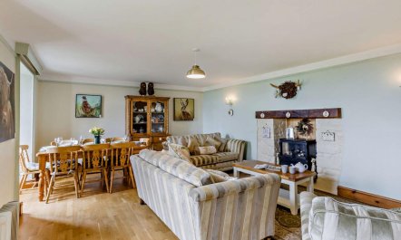 4 Bed in Horns Cross 4