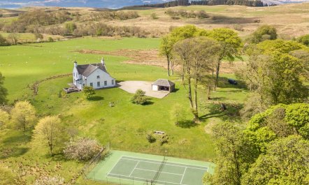 5 Bed in Tighnabruaich 1