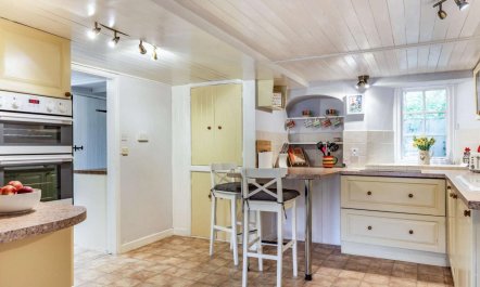 4 Bed in Lostwithiel 7