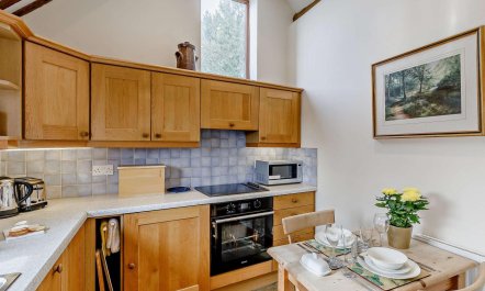 1 Bed in Stratford -upon- Avon 9