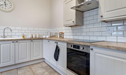 2 Bed in Pontypool 5