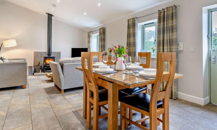 2 Bed in Pontypool 3