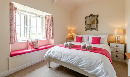 3 Bed in The Lizard 5
