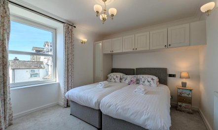 3 Bed in Windermere 5